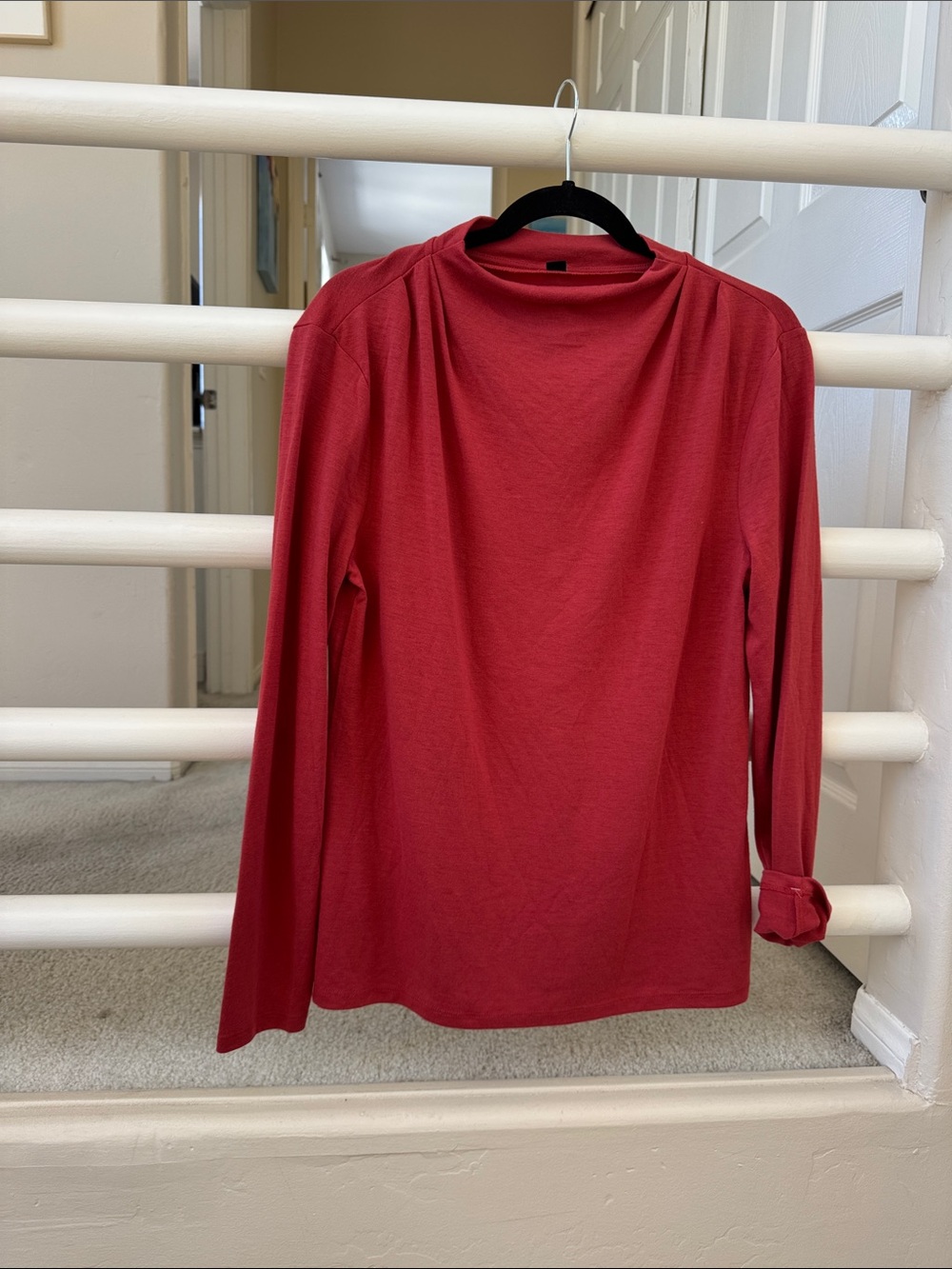 Ann Taylor Red Long-Sleeve Crewneck Top